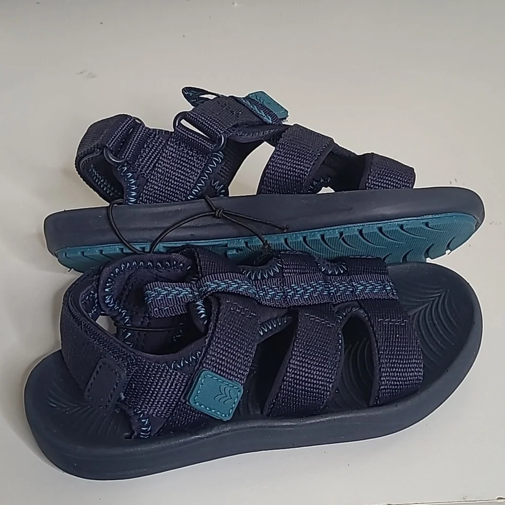 New with tags! All in Motion Boys 3 navy blue summer strap sandals Lumi